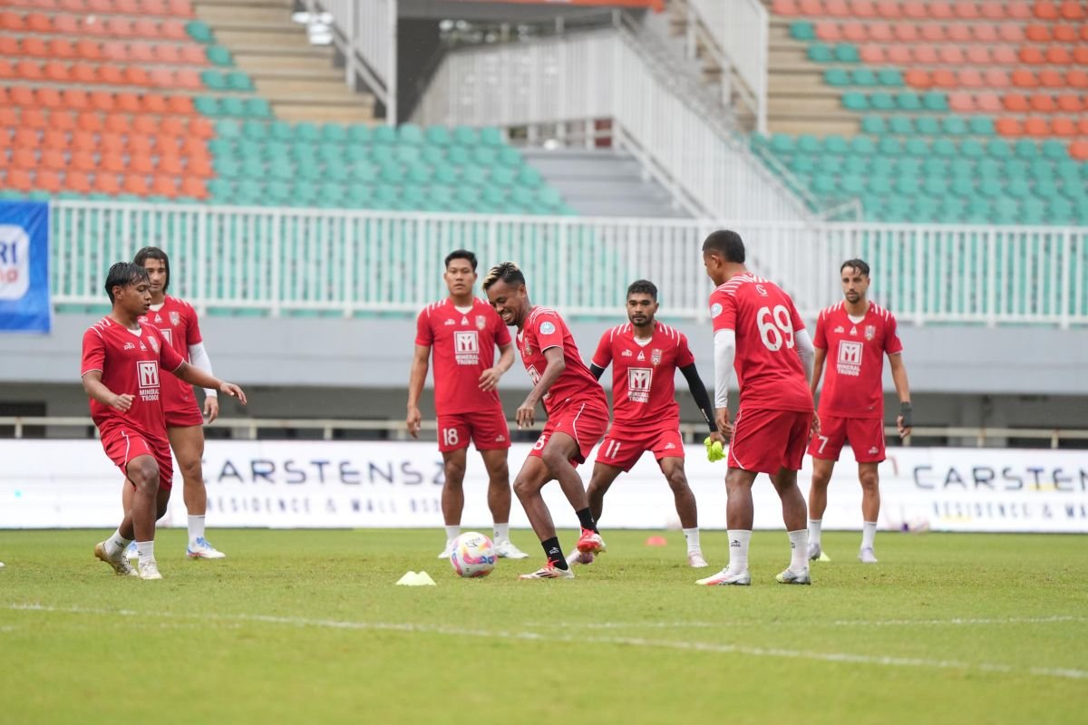 Persiapan Pertahanan Malut United dalam Menghadapi Dewa United
