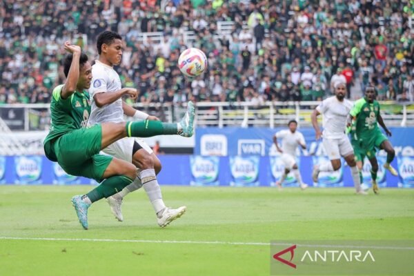 Jadwal Liga 1 Indonesia: Derbi Jatim Hadir, Persib Menyambut PSS