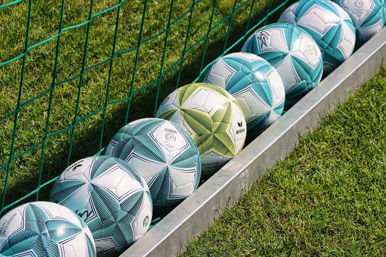 Kompetisi Sepak Bola PSSI Mojokerto: Sejarah dan Perkembangannya